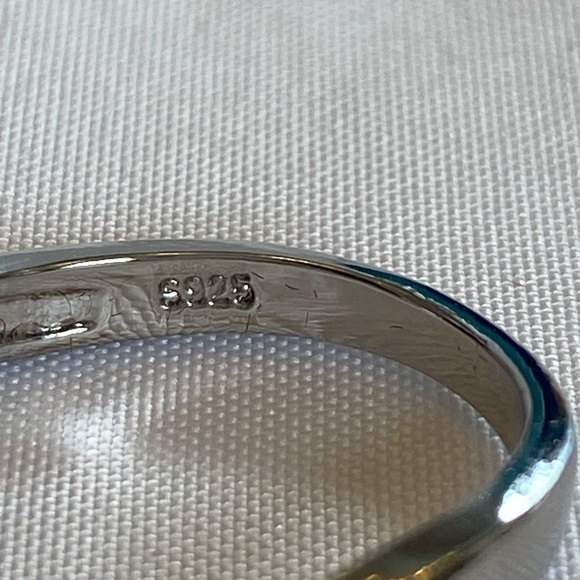 Pokémon Pokeball Trainer Ring - Picture 5 of 11